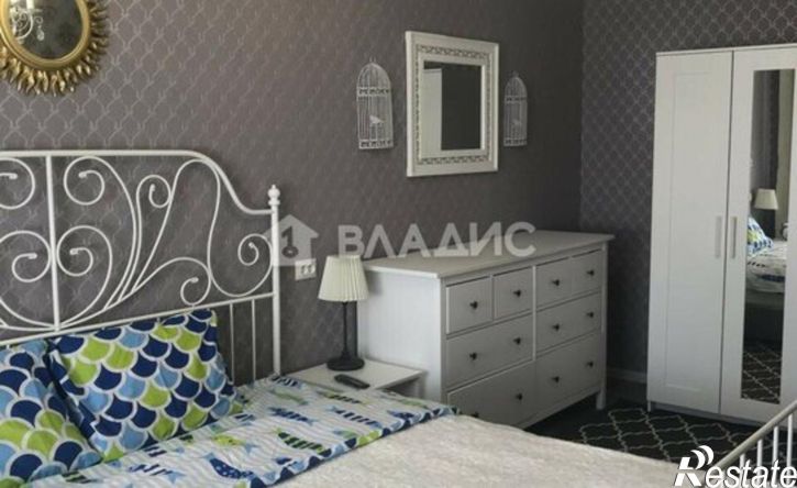 2-комн квартира 8-й микрорайон, 16