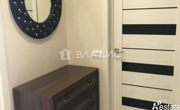 2-комн квартира 8-й микрорайон, 16