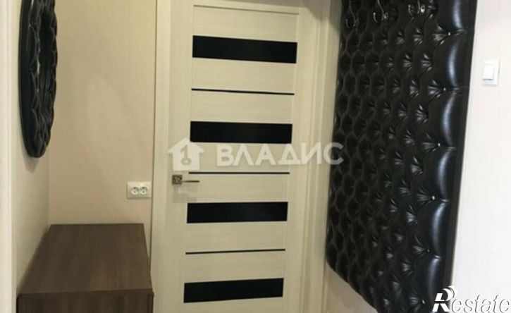 2-комн квартира 8-й микрорайон, 16