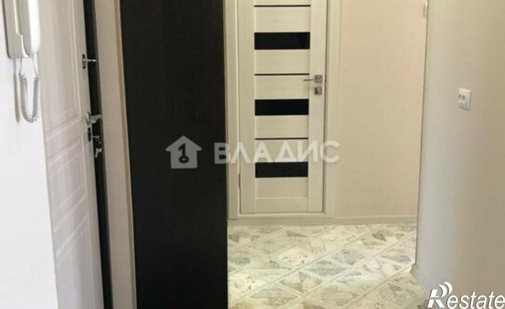 2-комн квартира 8-й микрорайон, 16