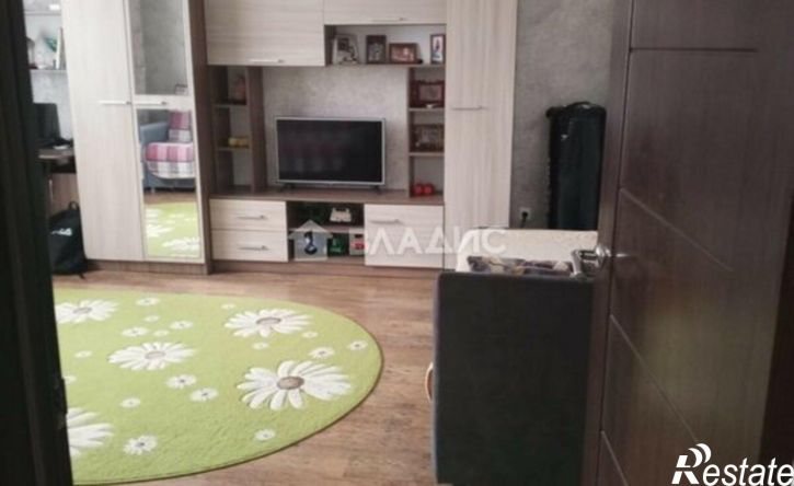 3-комн квартира 10-й микрорайон, 73А