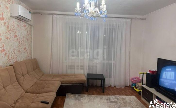 3-комн квартира микрорайон 7А, 21Б