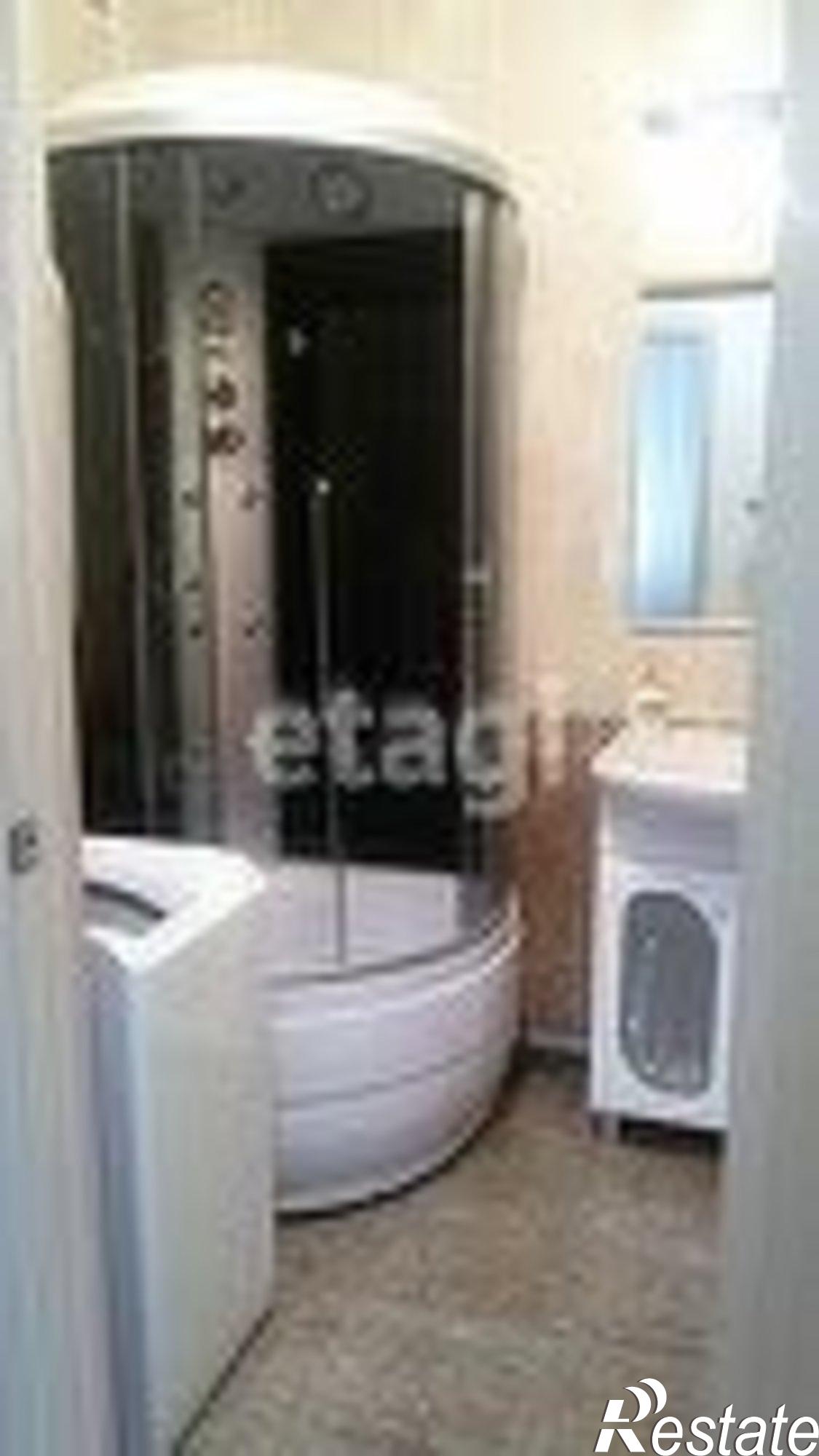 Купить квартиру за 4 860 000 рублей на 10-й микрорайон, 65А