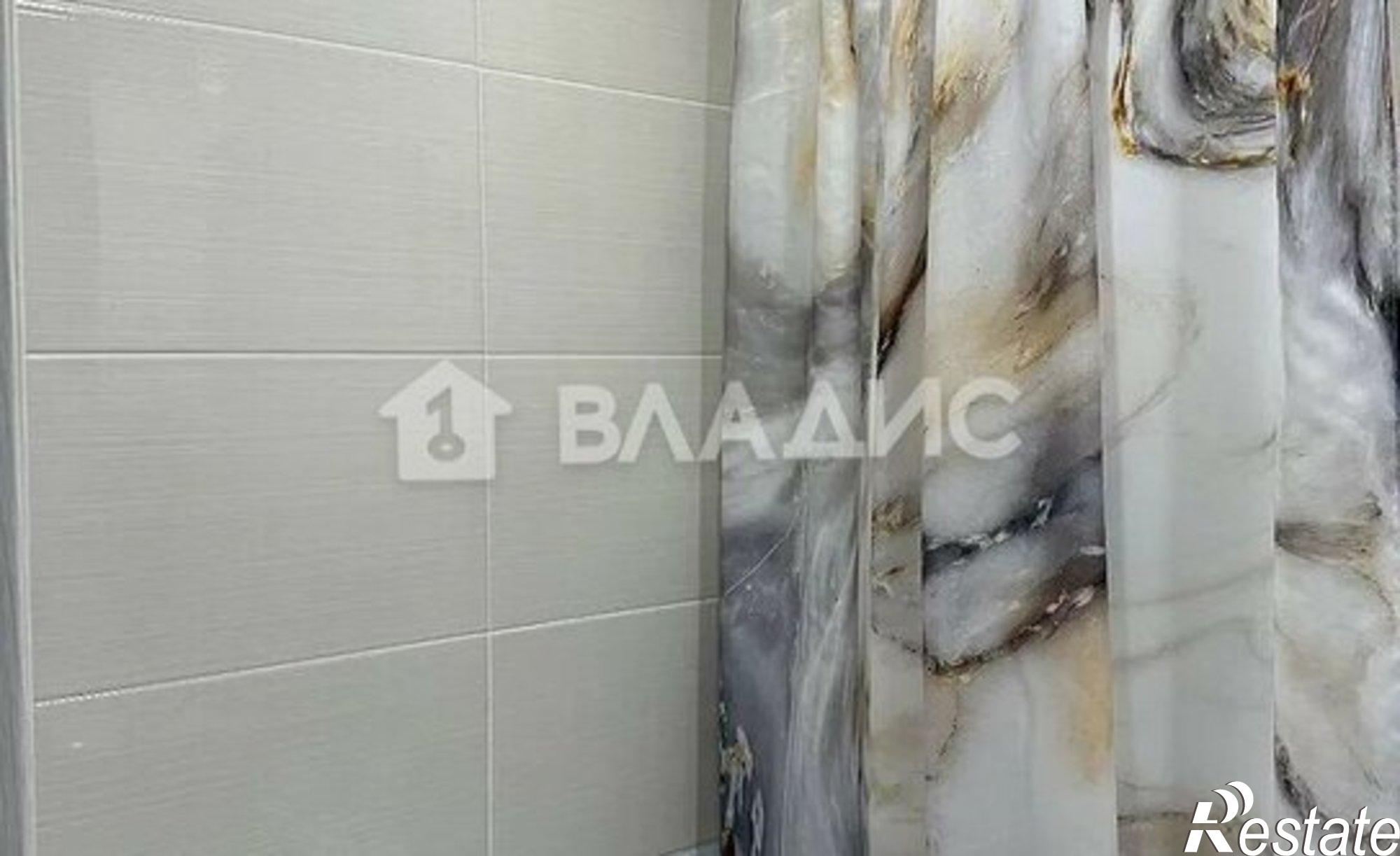 Купить квартиру за 6 050 000 рублей на 8-й микрорайон, 40