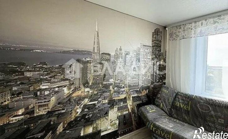 4-комн квартира 8-й микрорайон, 40