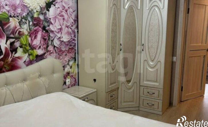 3-комн квартира 4-й микрорайон, 38