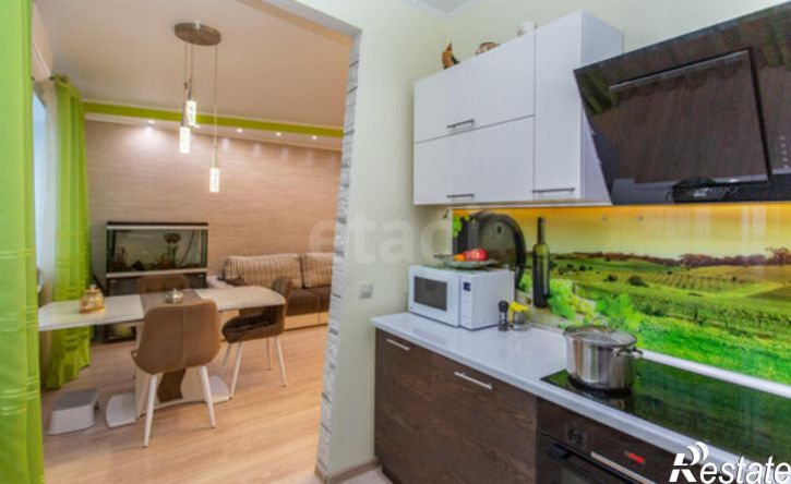 3-комн квартира 2-я Северная улица, 33/1