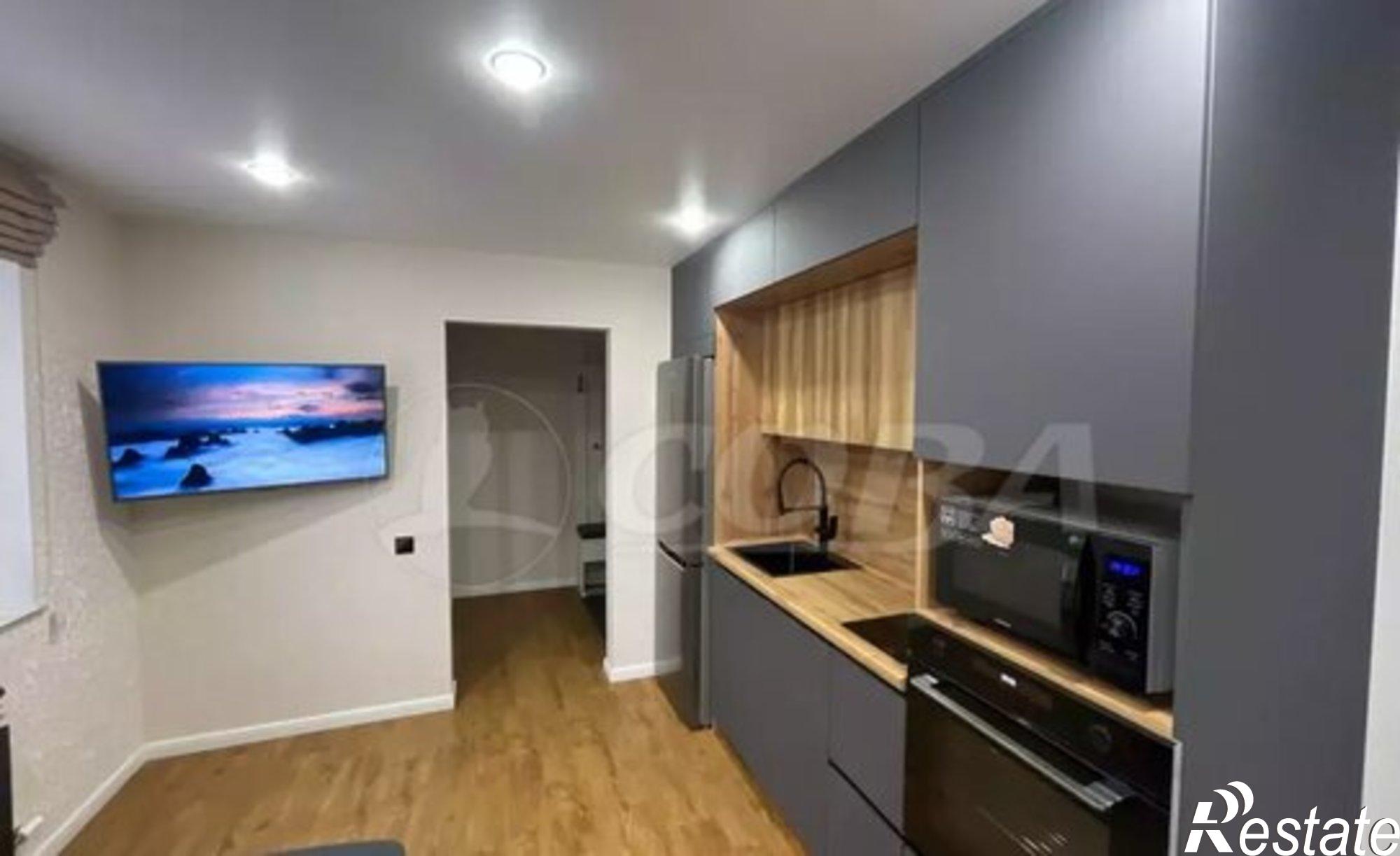 Купить квартиру за 4 000 000 рублей на 4-й микрорайон, 35А