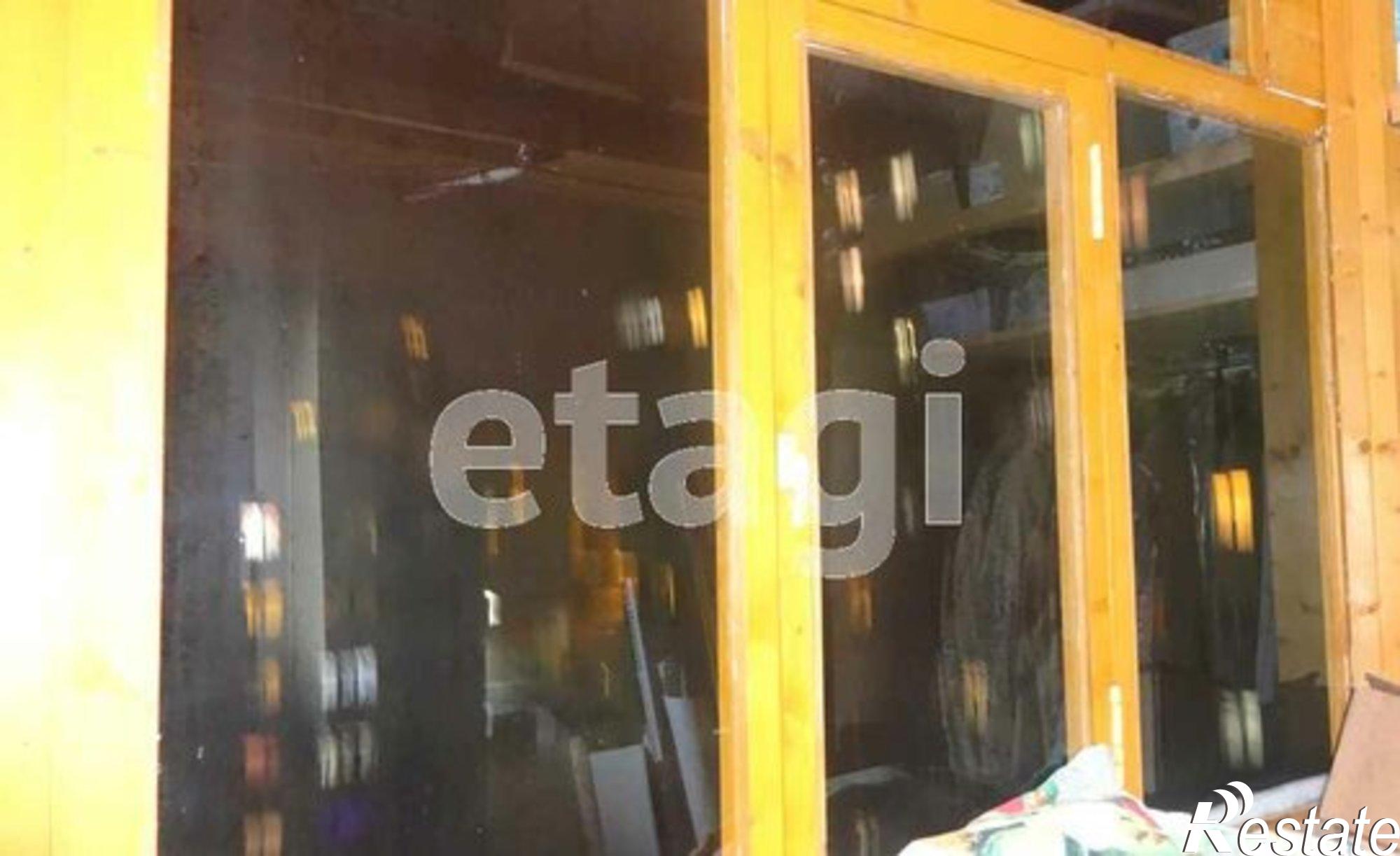 Купить квартиру за 5 500 000 рублей на 4-й микрорайон, 15