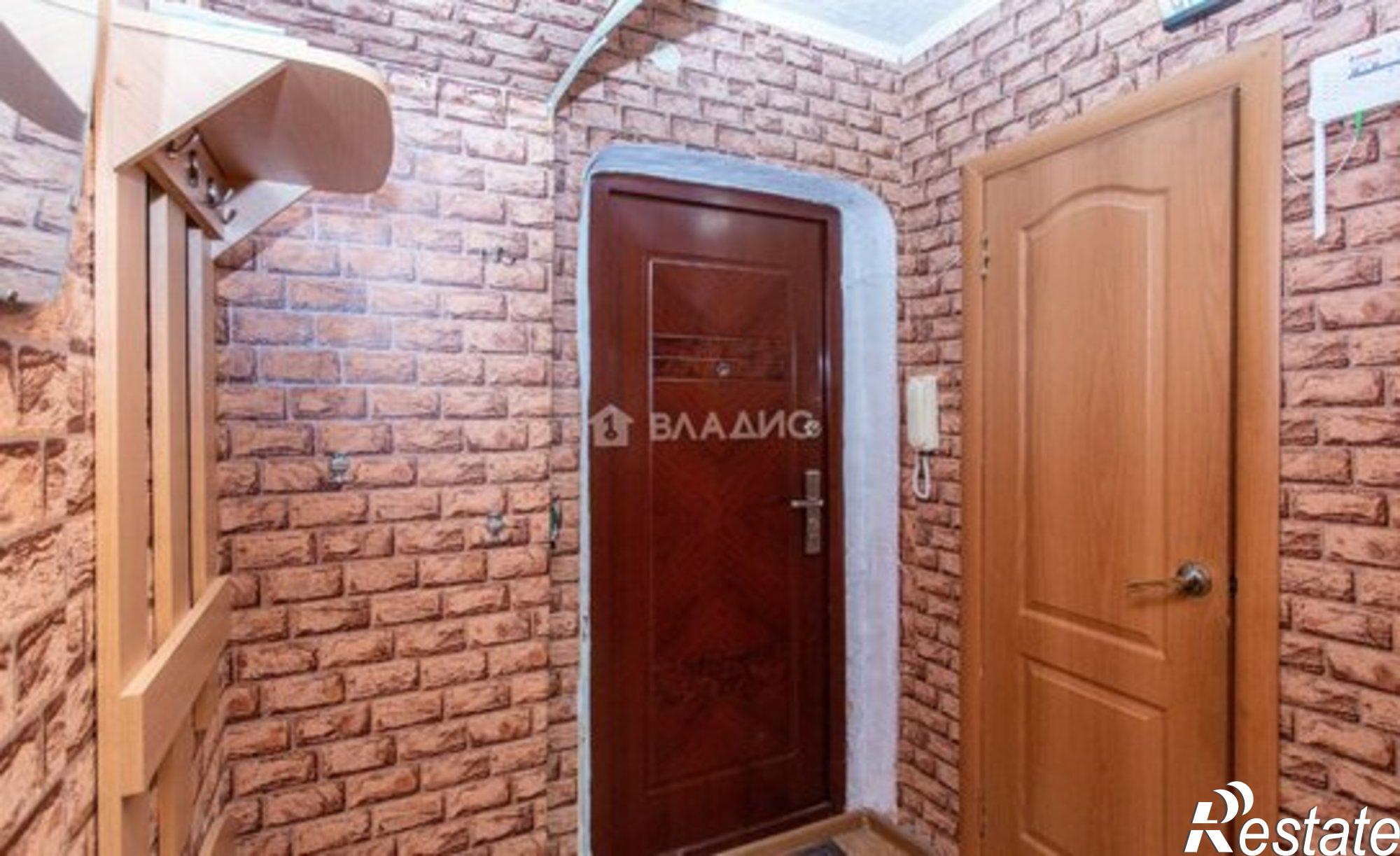 Купить квартиру за 3 100 000 рублей на 7-й микрорайон, 4