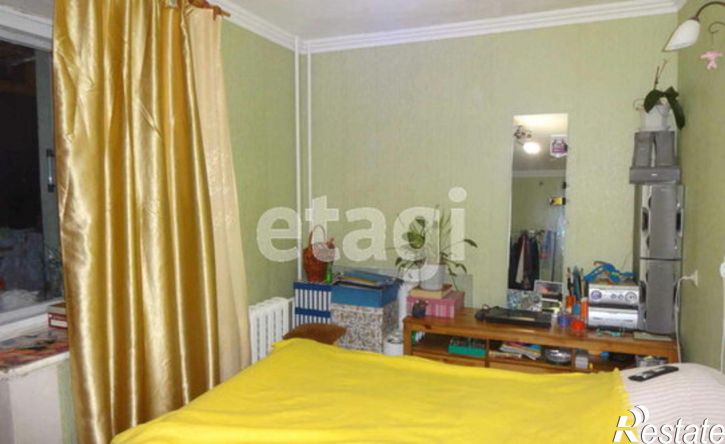 3-комн квартира 4-й микрорайон, 15