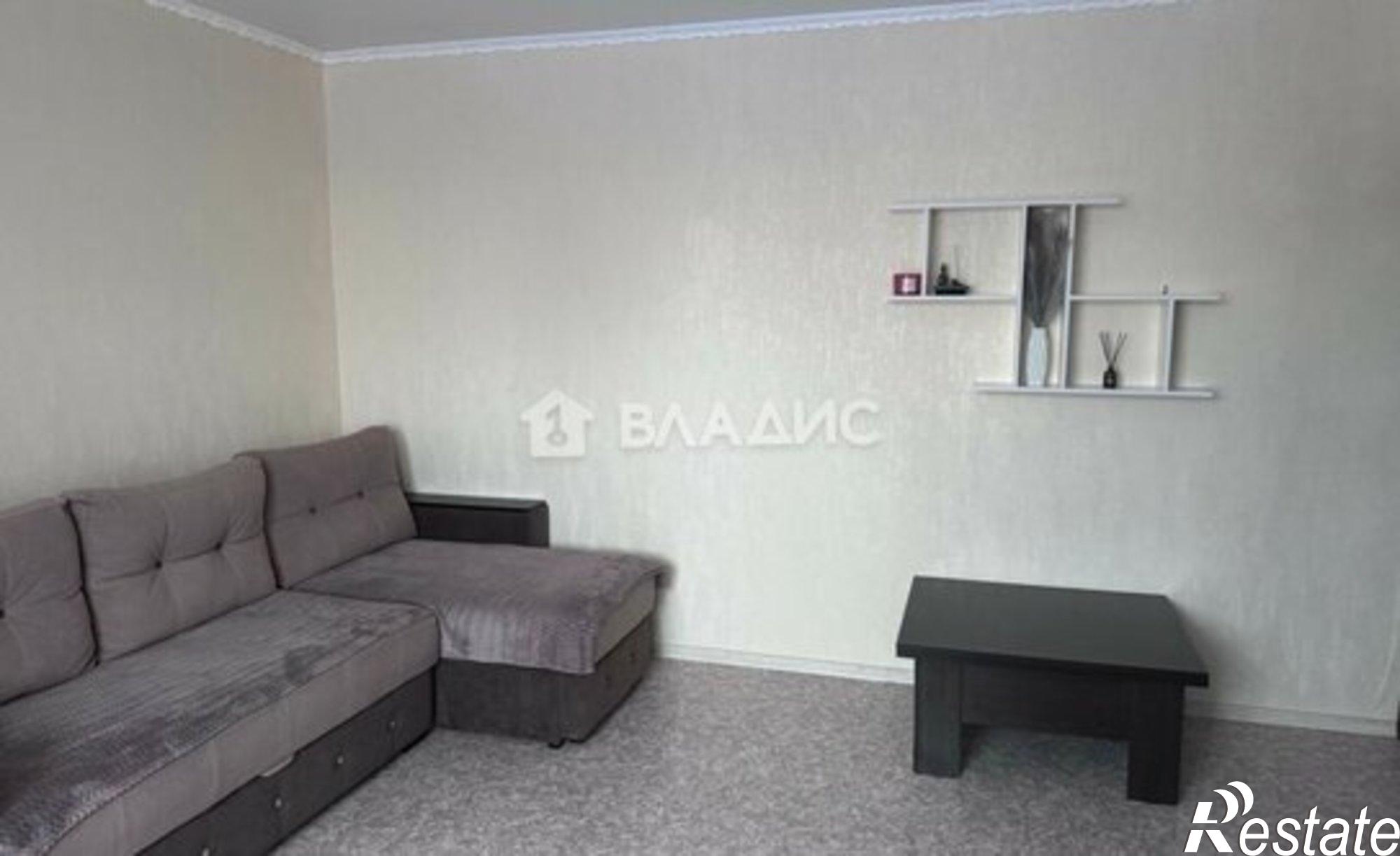 Купить квартиру за 4 700 000 рублей на 10-й микрорайон, 24