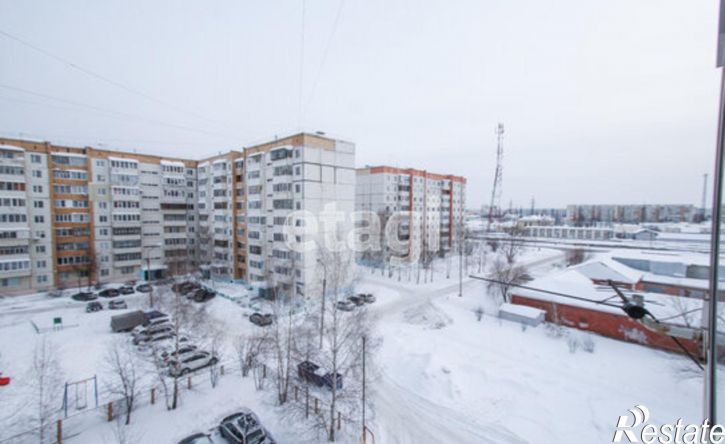 4-комн квартира микрорайон 7А, 36