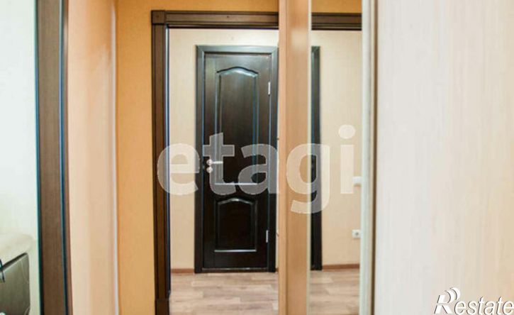 3-комн квартира 7-й микрорайон, 9