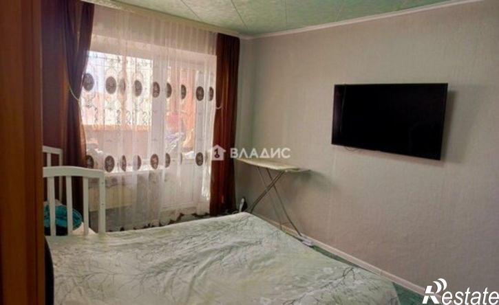 4-комн квартира 10-й микрорайон, 34