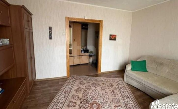3-комн квартира 10-й микрорайон, 35