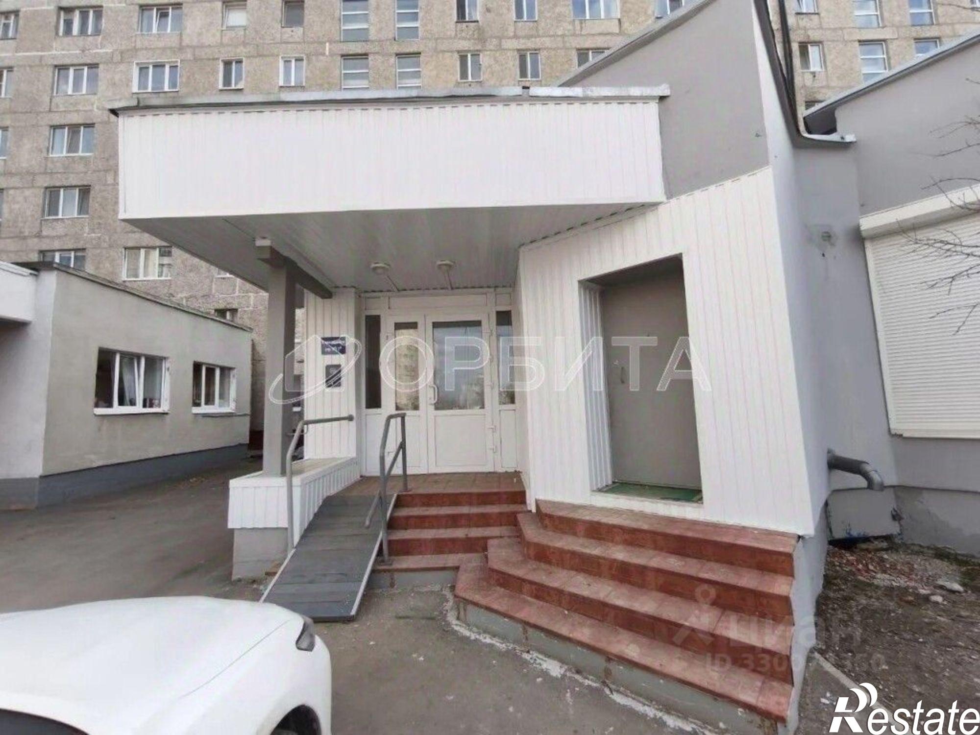 Купить торговое помещение за 26 992 500 рублей на Тобольскмкр 8, , 8а