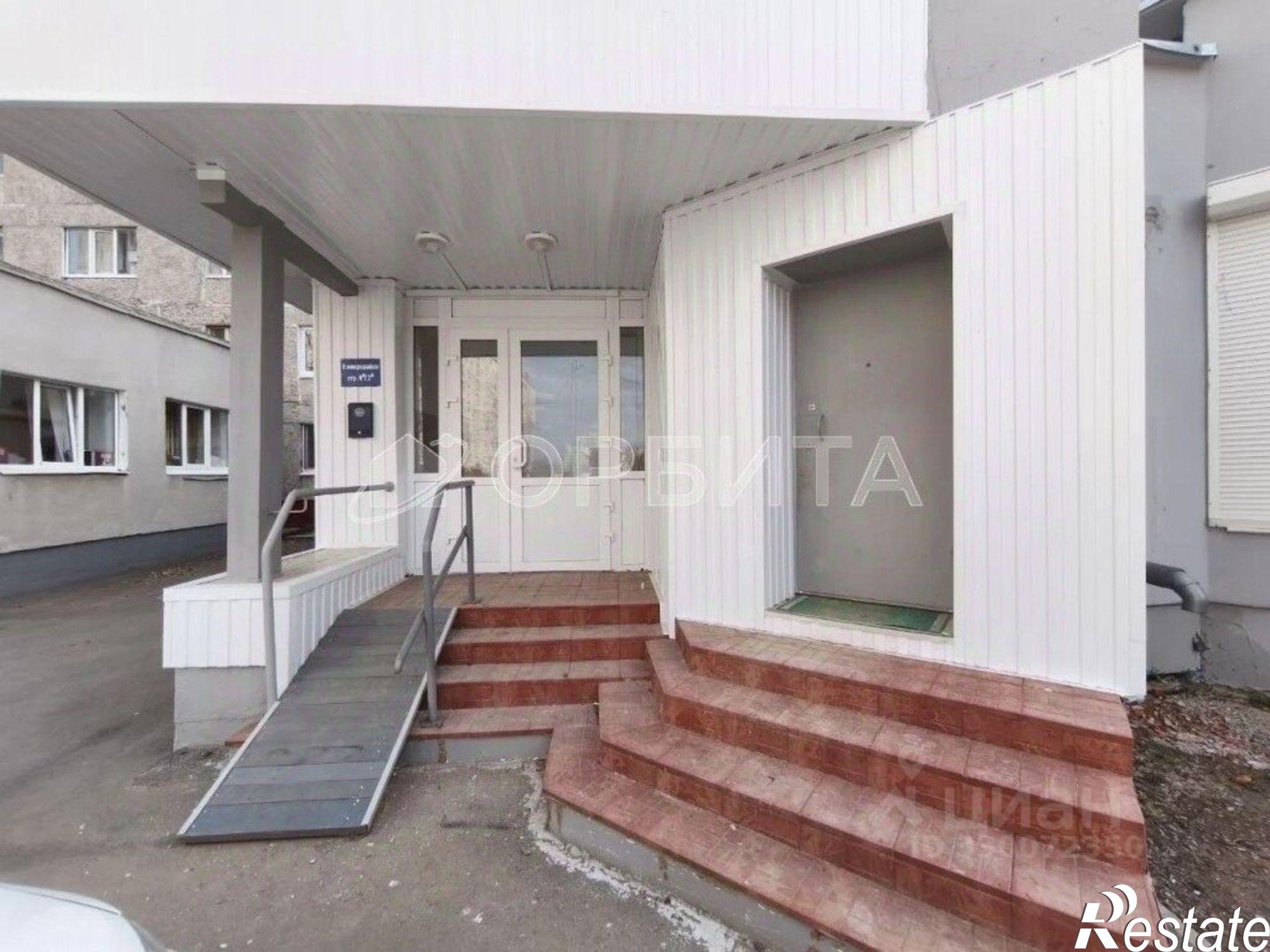 Купить торговое помещение за 26 992 500 рублей на Тобольскмкр 8, , 8а