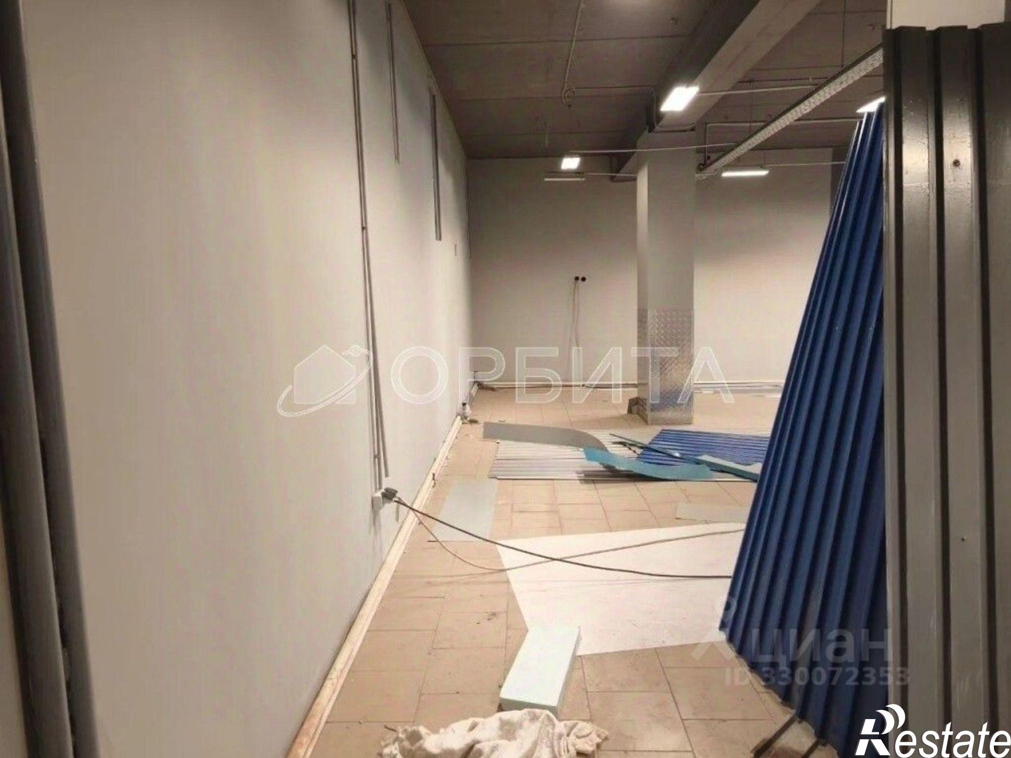 Купить торговое помещение за 36 436 600 рублей на Тобольскмкр 6, , 3