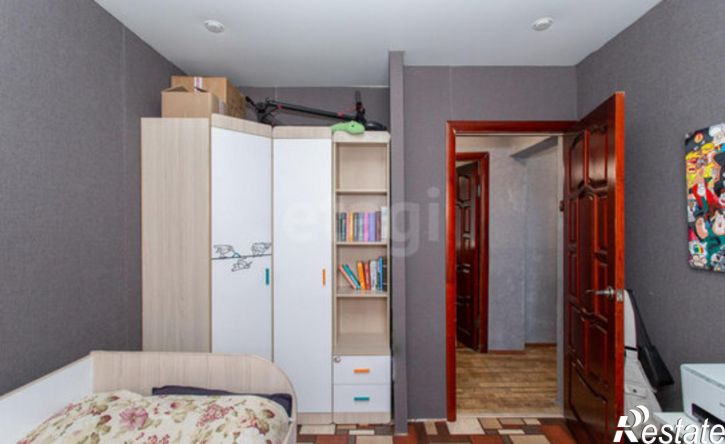 4-комн квартира микрорайон 7А, 12
