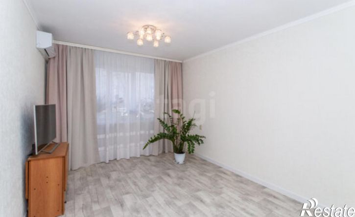 3-комн квартира 8-й микрорайон, 46