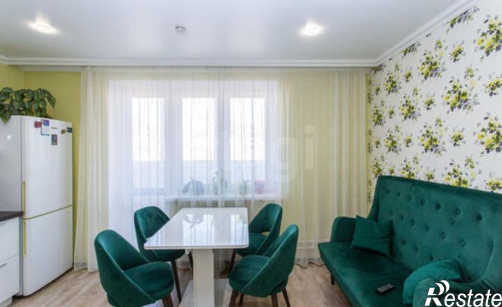 2-комн квартира 10-й микрорайон, 74