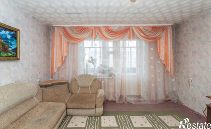 4-комн квартира 3-й микрорайон, 9