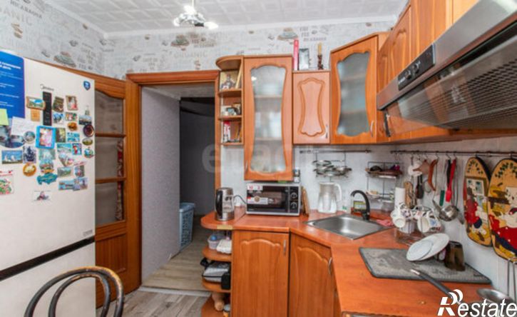 4-комн квартира 3-й микрорайон, 9
