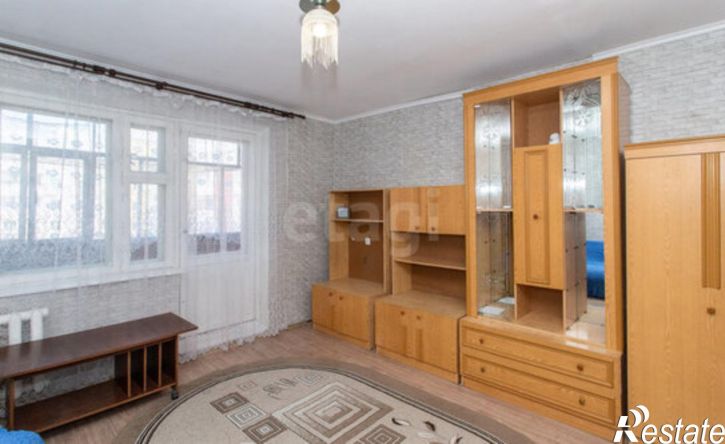 3-комн квартира микрорайон 3Б, 25