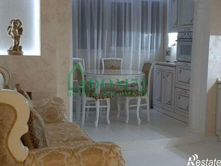 5-комн квартира микрорайон 3Б, 10А
