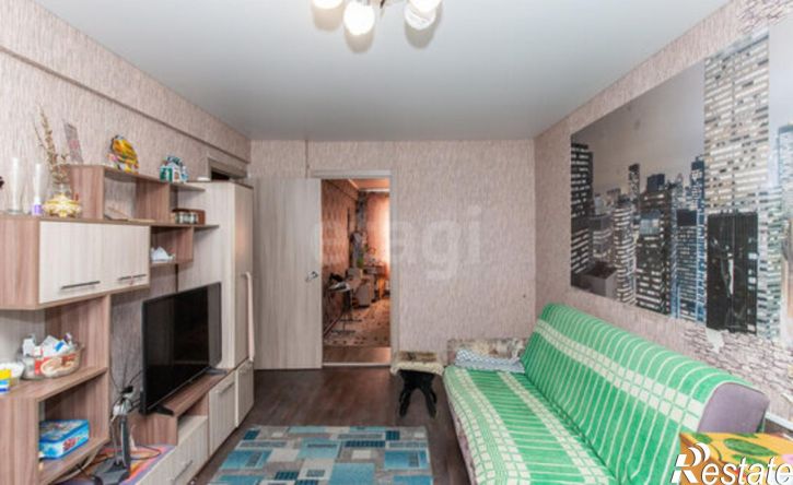 4-комн квартира 4-й микрорайон, 1