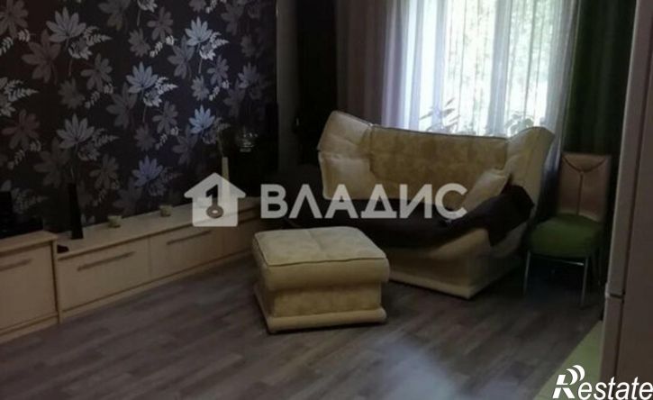 3-комн квартира 4-й микрорайон, 11А