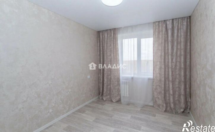 4-комн квартира микрорайон 7А, 37А