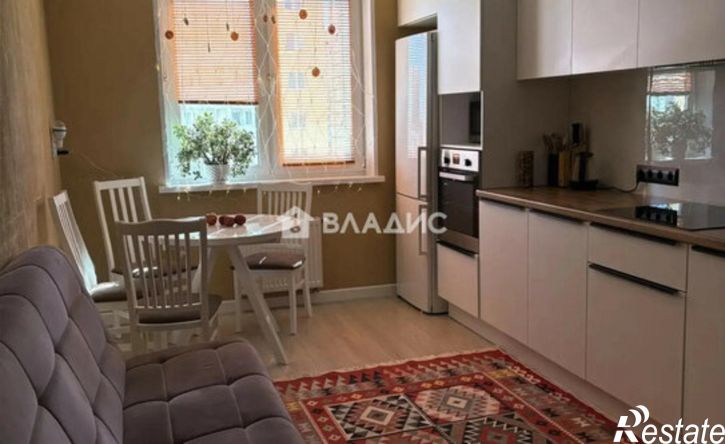 2-комн квартира 15-й микрорайон, 11А