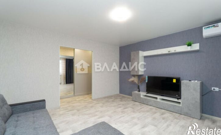 3-комн квартира 10-й микрорайон, 39