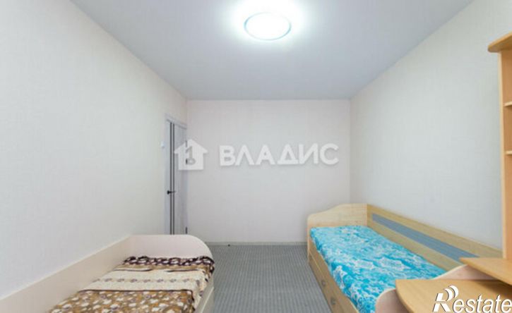 3-комн квартира 10-й микрорайон, 39
