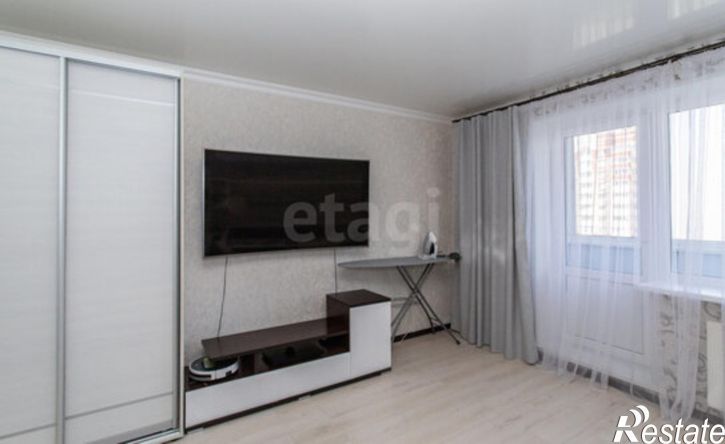 3-комн квартира микрорайон 7А, 24