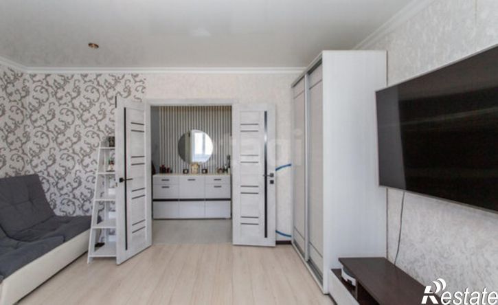 3-комн квартира микрорайон 7А, 24