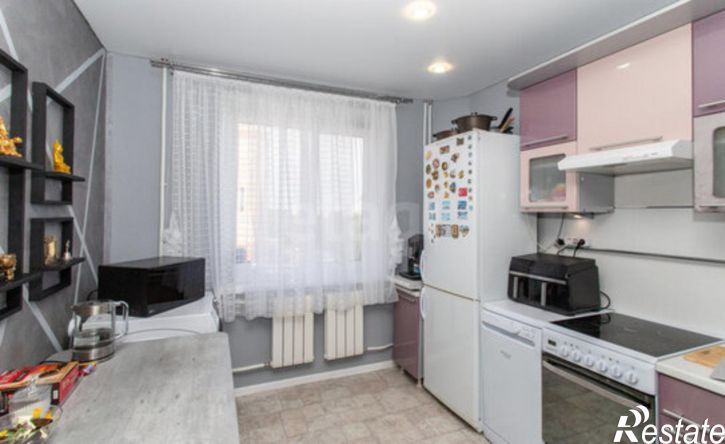 3-комн квартира микрорайон 7А, 24