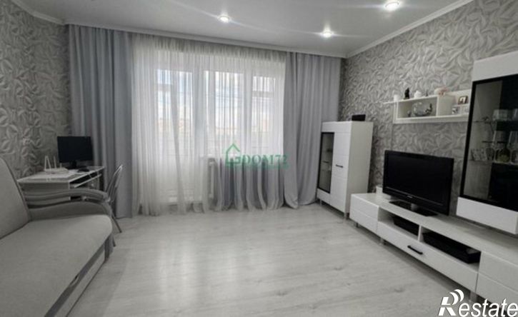 3-комн квартира 8-й микрорайон, 39