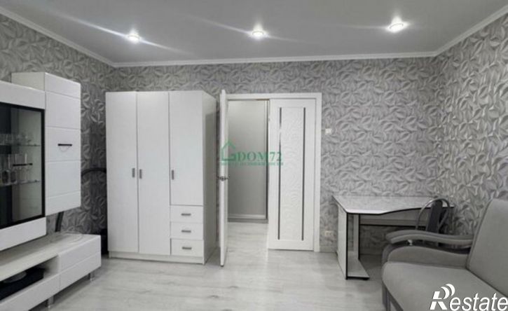 3-комн квартира 8-й микрорайон, 39