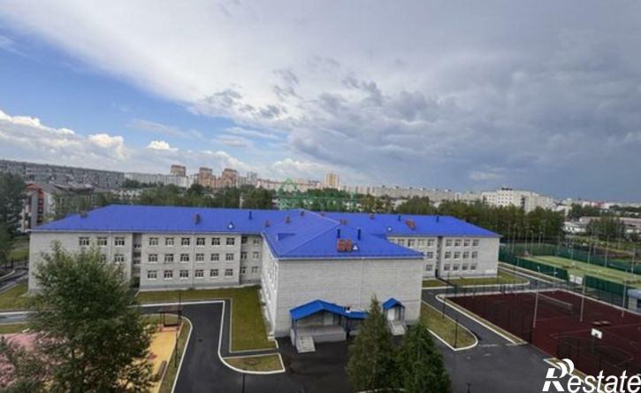 3-комн квартира 8-й микрорайон, 39