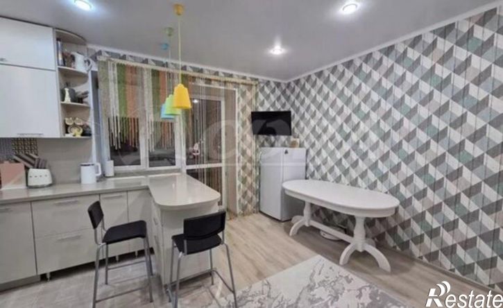 2-комн квартира 10-й микрорайон, 73Б