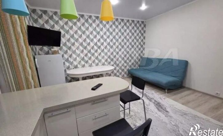 2-комн квартира 10-й микрорайон, 73Б