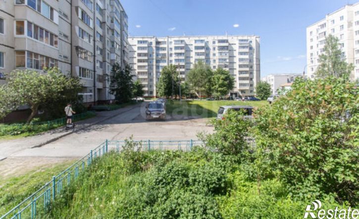3-комн квартира 9-й микрорайон, 31