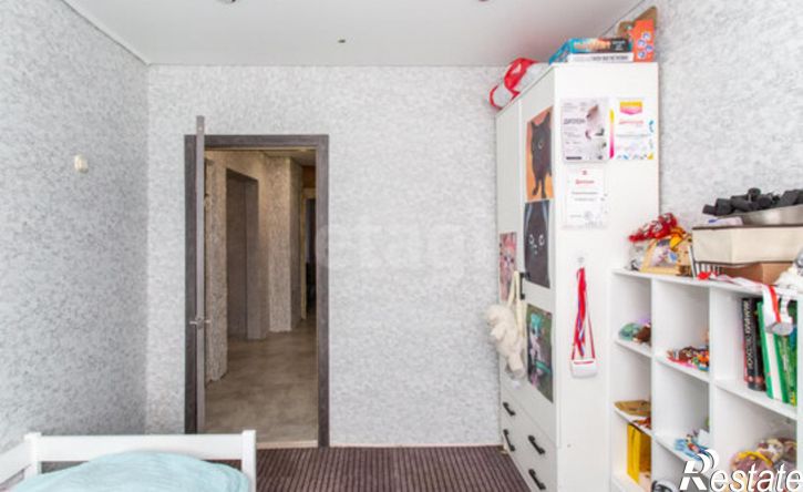 3-комн квартира 8-й микрорайон, 41
