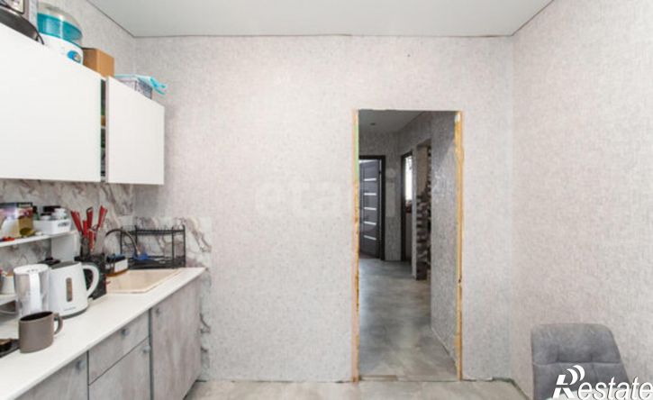 3-комн квартира 8-й микрорайон, 41