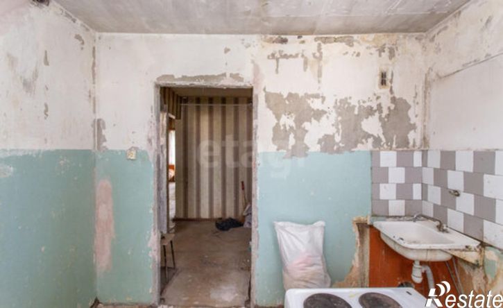 3-комн квартира 10-й микрорайон, 10
