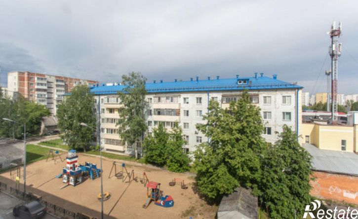 3-комн квартира 10-й микрорайон, 10