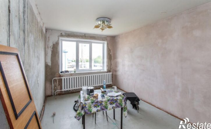 3-комн квартира 10-й микрорайон, 10